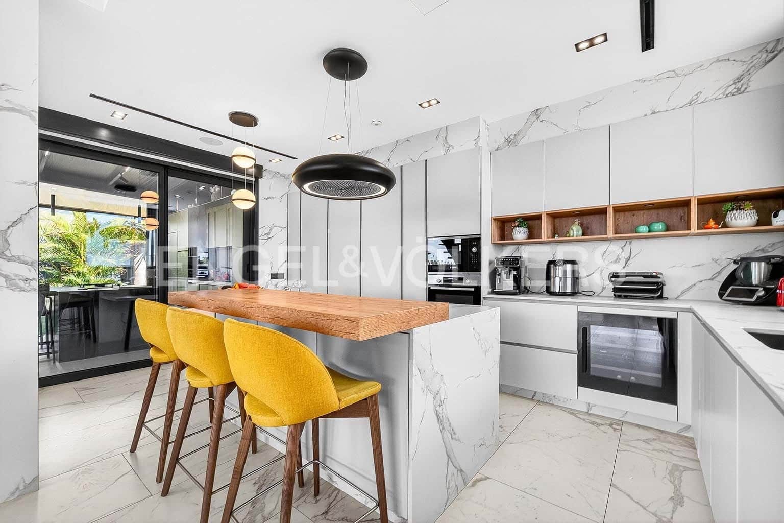 4 soverom Villa til salgs i El Madronal med svømmebasseng garasje - € 3 500 000 (Ref: 9641028)