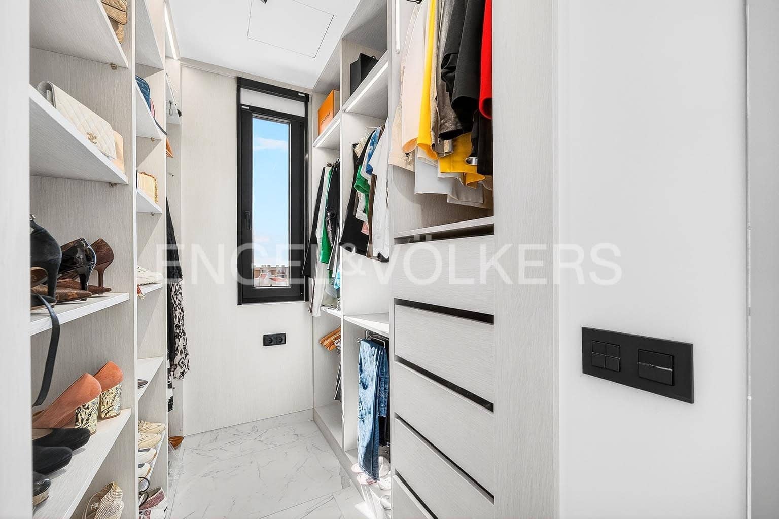 4 soverom Villa til salgs i El Madronal med svømmebasseng garasje - € 3 500 000 (Ref: 9641028)