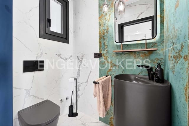 4 soverom Villa til salgs i El Madroñal, Adeje med svømmebasseng garasje - € 3 500 000 (Ref: 9641028)