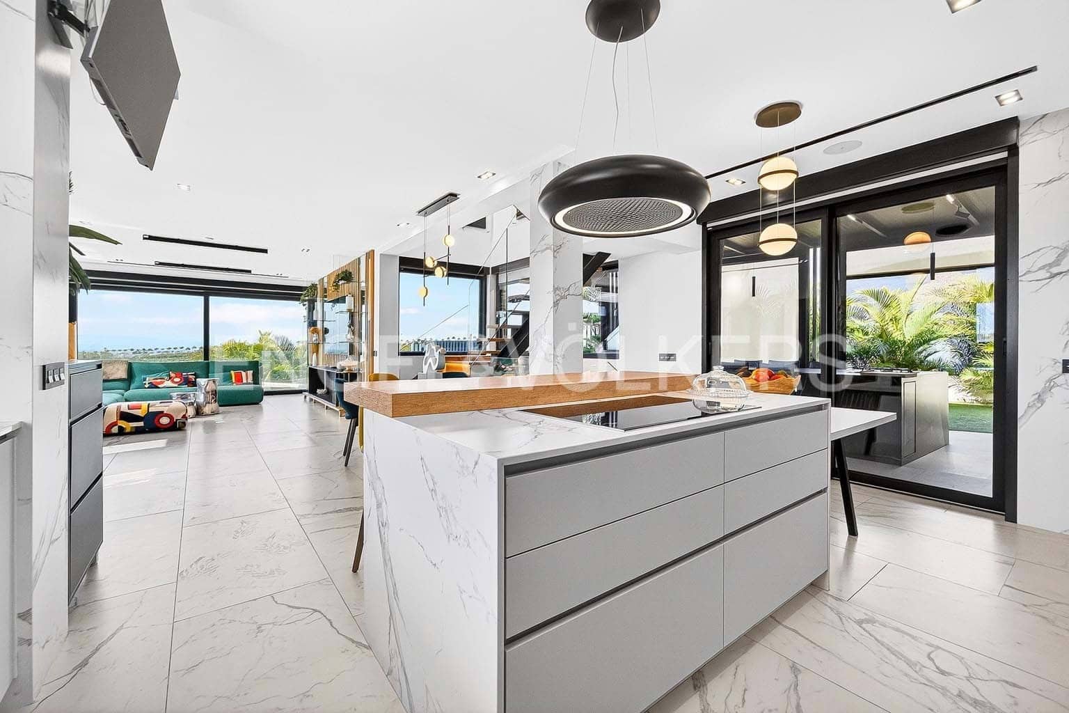 4 soverom Villa til salgs i El Madronal med svømmebasseng garasje - € 3 500 000 (Ref: 9641028)