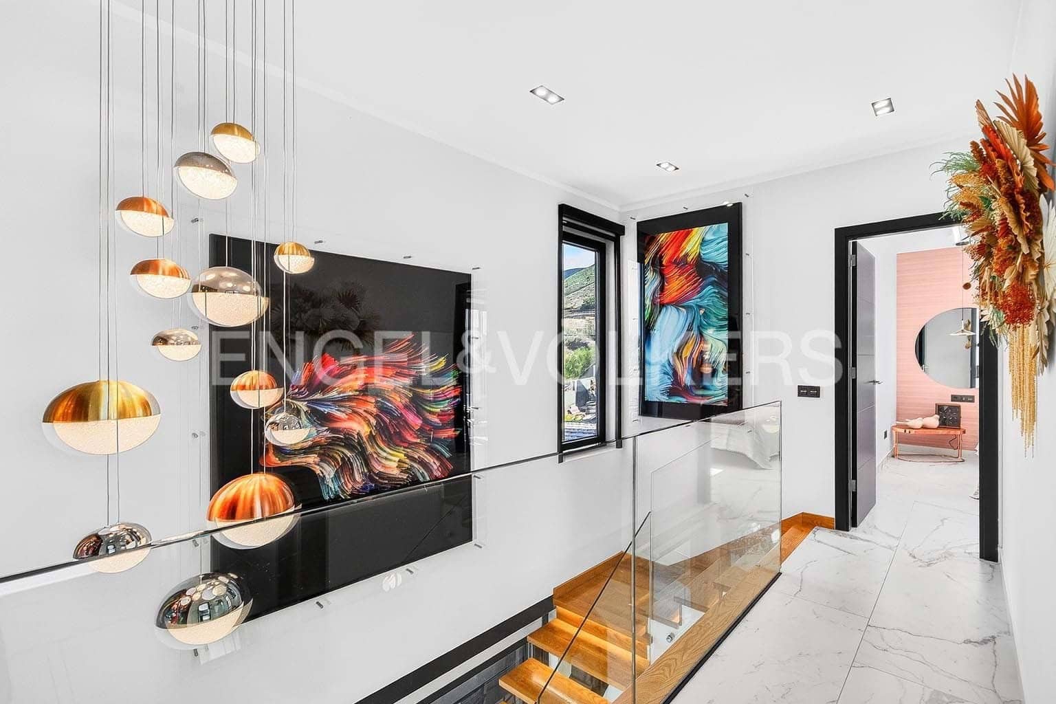 4 soverom Villa til salgs i El Madronal med svømmebasseng garasje - € 3 500 000 (Ref: 9641028)