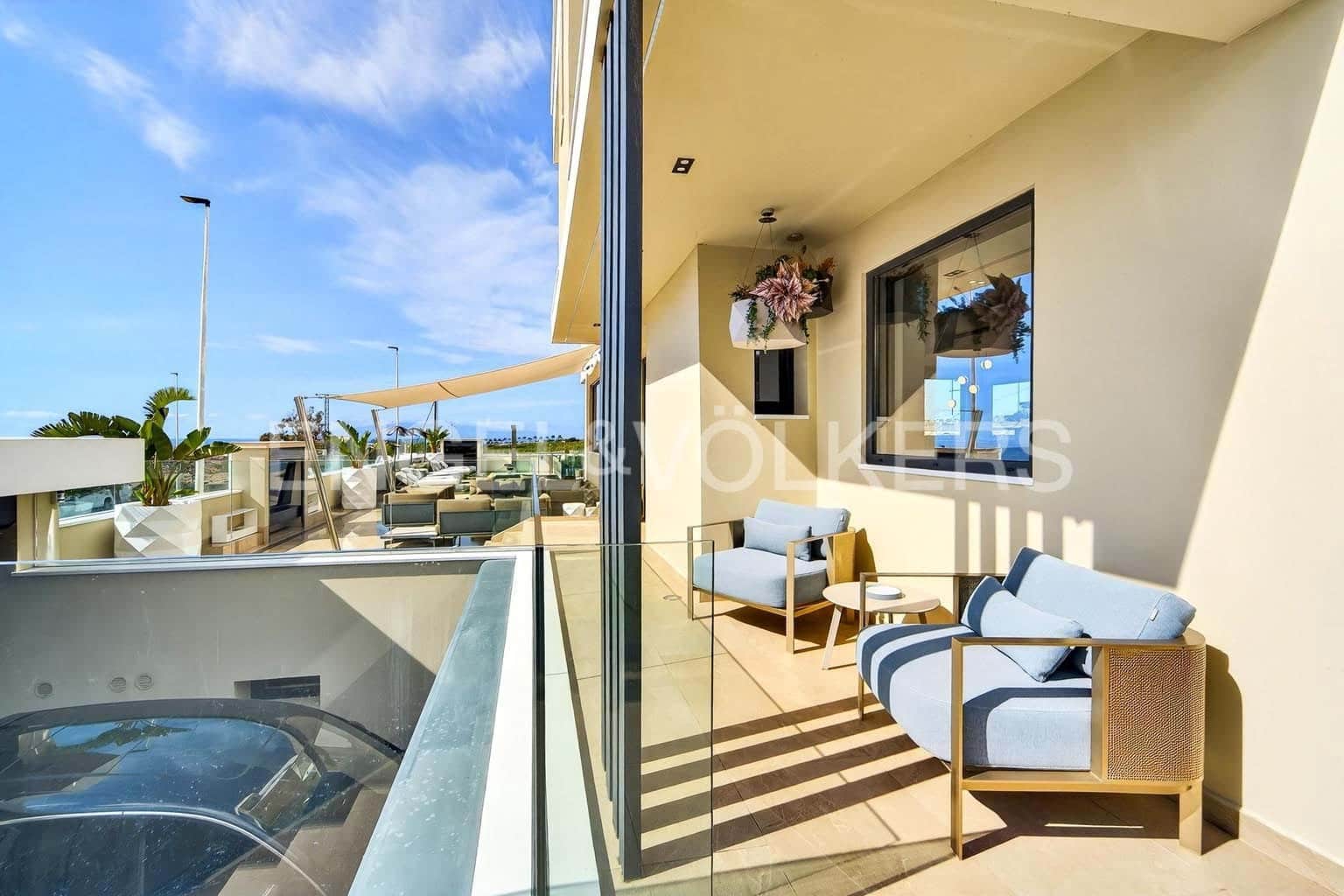 4 soverom Villa til salgs i El Madronal med svømmebasseng garasje - € 3 500 000 (Ref: 9641028)