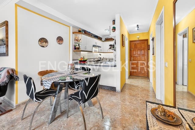 2 bedroom Apartment for sale in El Medano, Granadilla de Abona - € 320,000 (Ref: 9649837)