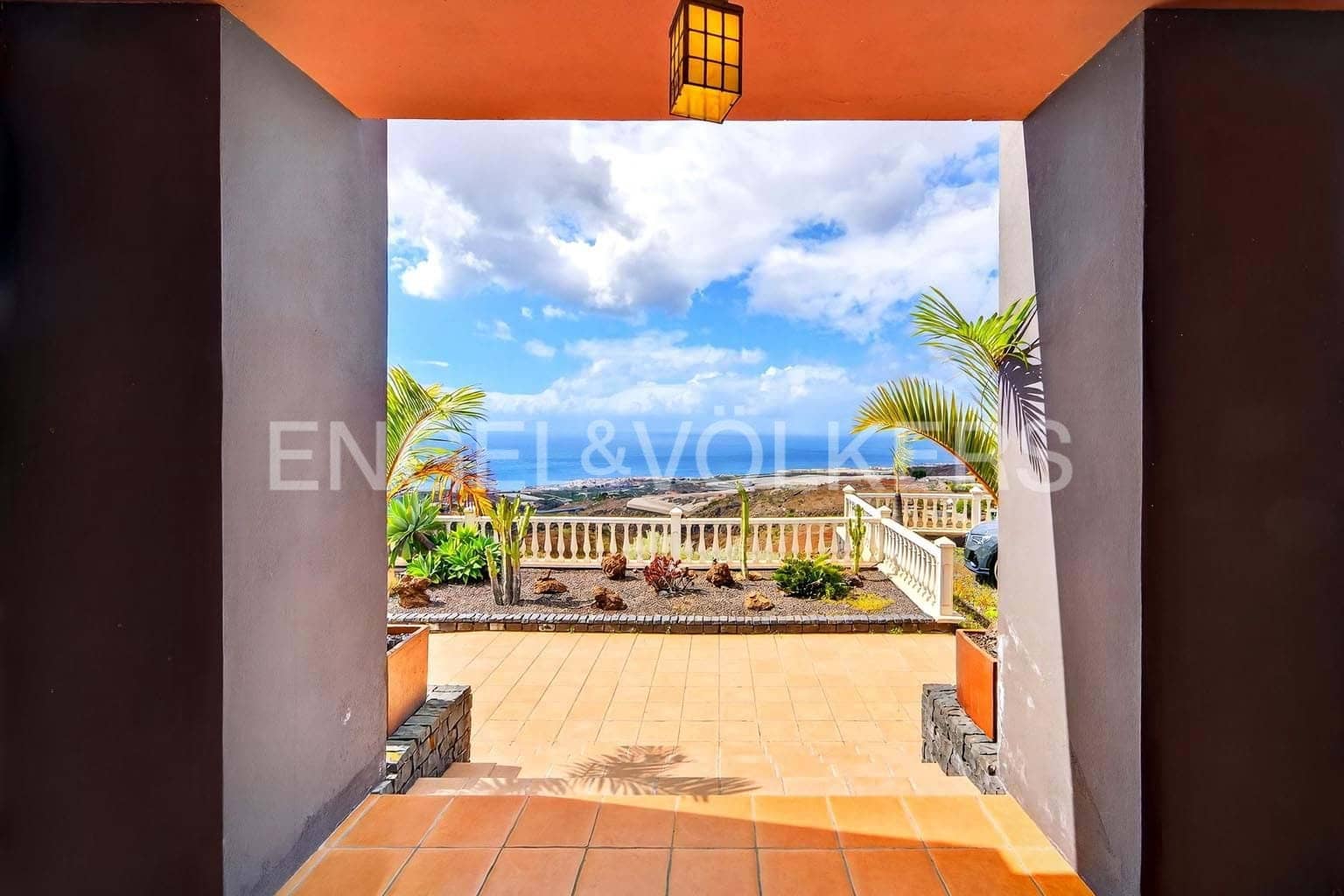 4 sovrum Villa till salu i Guia de Isora - 720 000 € (Ref: 9652351)