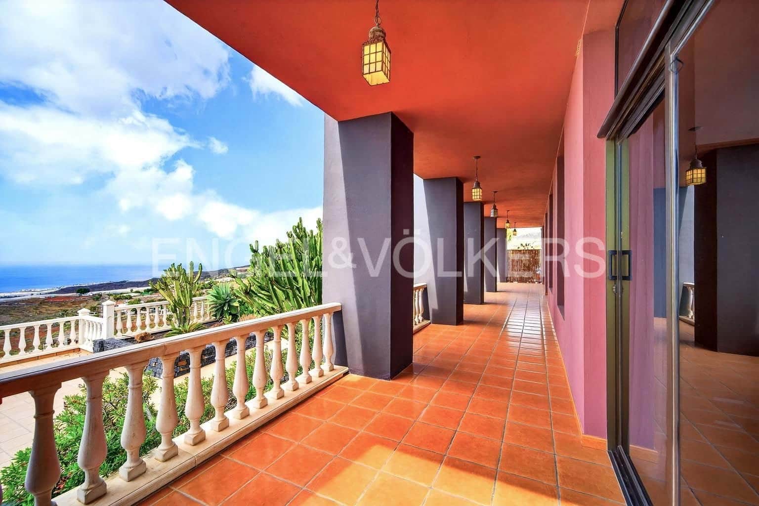 4 sovrum Villa till salu i Guia de Isora - 720 000 € (Ref: 9652351)