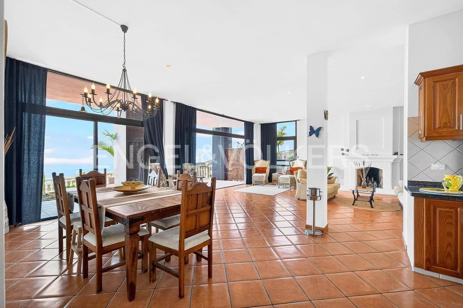 4 sovrum Villa till salu i Guia de Isora - 720 000 € (Ref: 9652351)