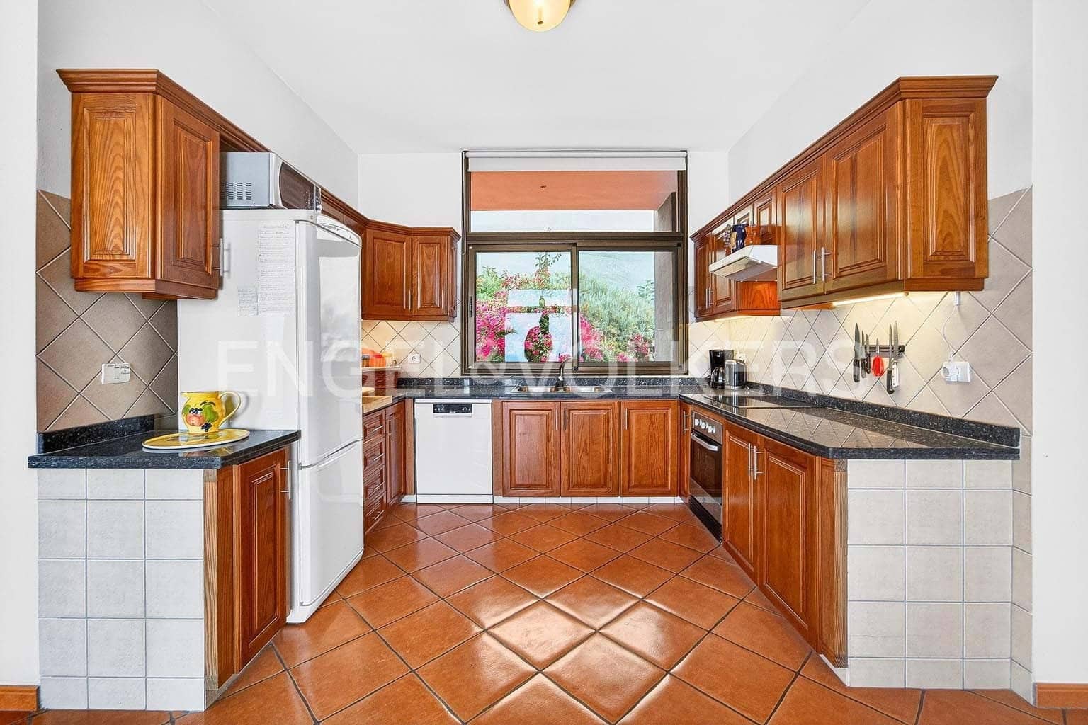 4 sovrum Villa till salu i Guia de Isora - 720 000 € (Ref: 9652351)