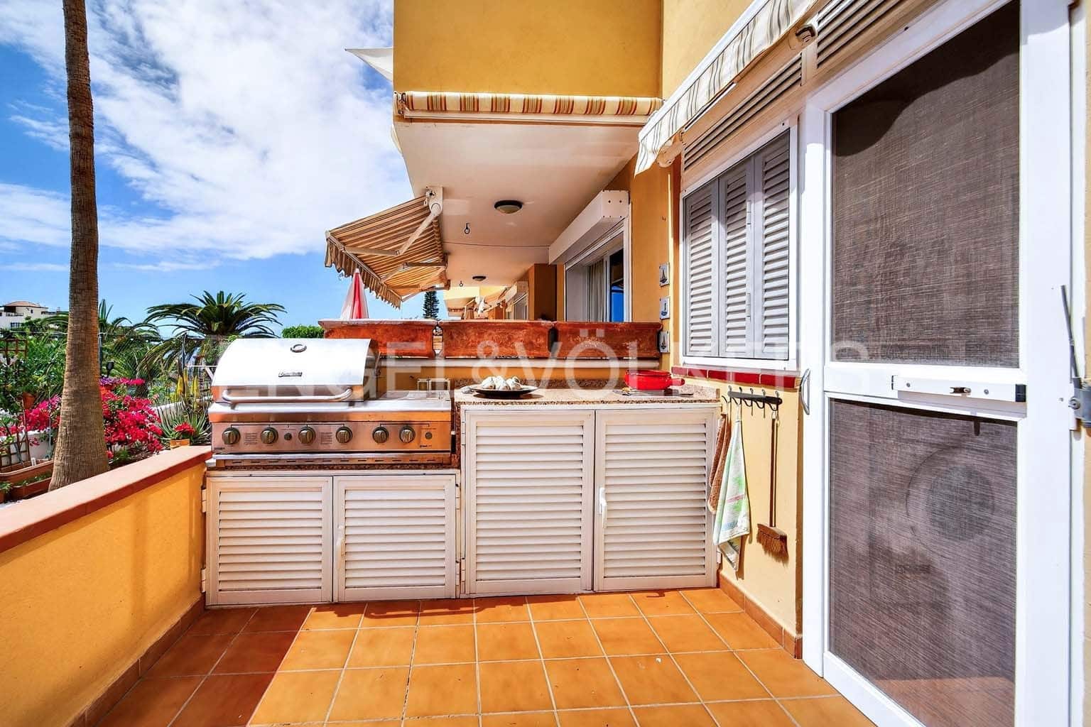 2 slaapkamer Appartement te koop in Callao Salvaje met zwembad - € 380.000 (Ref: 9687627)