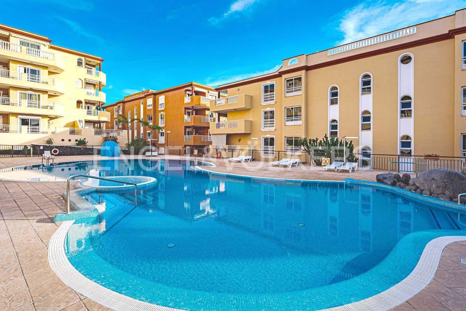 2 slaapkamer Appartement te koop in Callao Salvaje met zwembad - € 380.000 (Ref: 9687627)