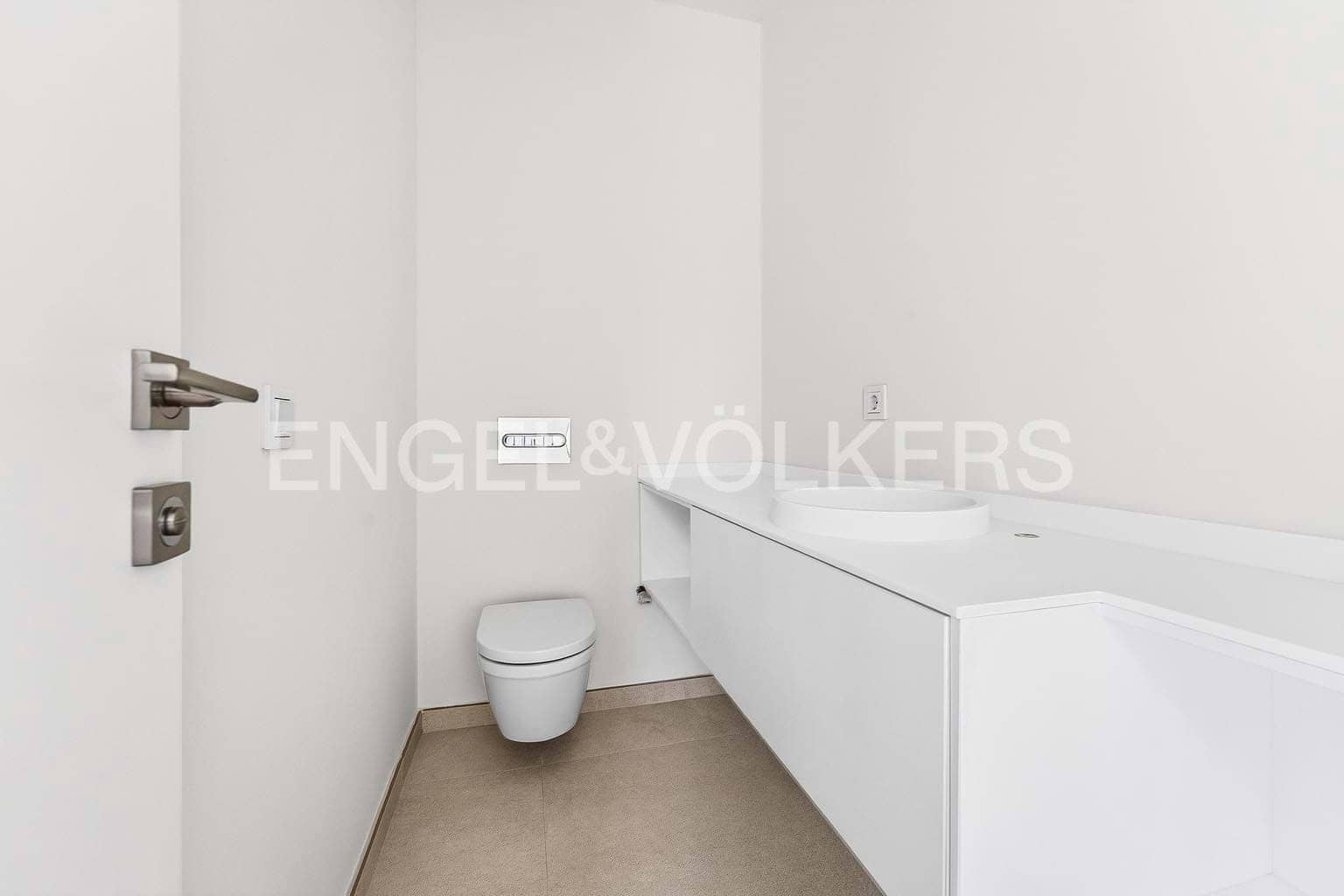 Chalet de 4 habitaciones en Costa Adeje en venta con piscina - 1.980.000 € (Ref: 9699247)