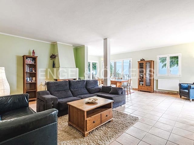 3 chambre Villa/Maison à vendre à Guía de Isora avec piscine garage - 1 090 000 € (Ref: 9699248)