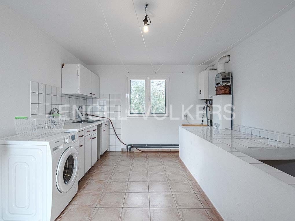 3 bedroom Villa for sale in Guia de Isora with pool garage - € 1,090,000 (Ref: 9699248)