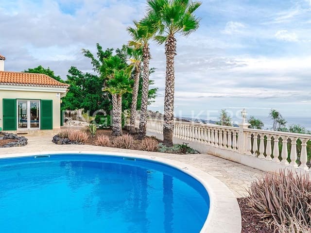 3 chambre Villa/Maison à vendre à Guía de Isora avec piscine garage - 1 090 000 € (Ref: 9699248)