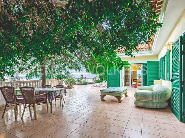 3 chambre Villa/Maison à vendre à Guía de Isora avec piscine garage - 1 090 000 € (Ref: 9699248)