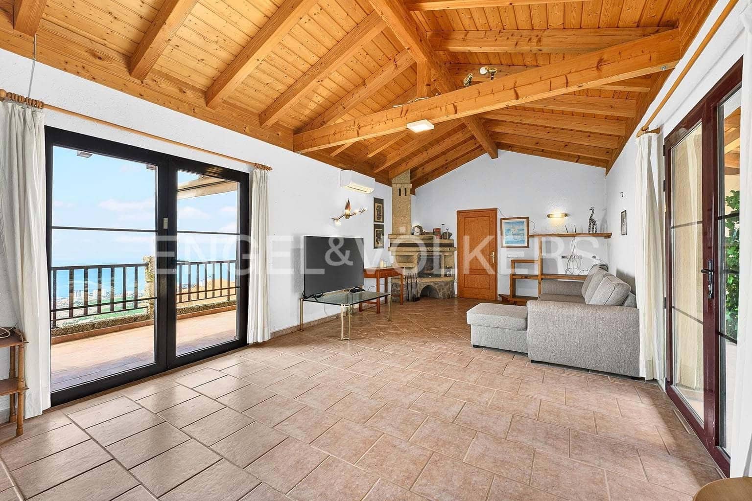 7 makuuhuone Huvila myytävänä paikassa Los Menores mukana uima-altaan 
autotalli - 1 490 000 € (Ref: 9715456)