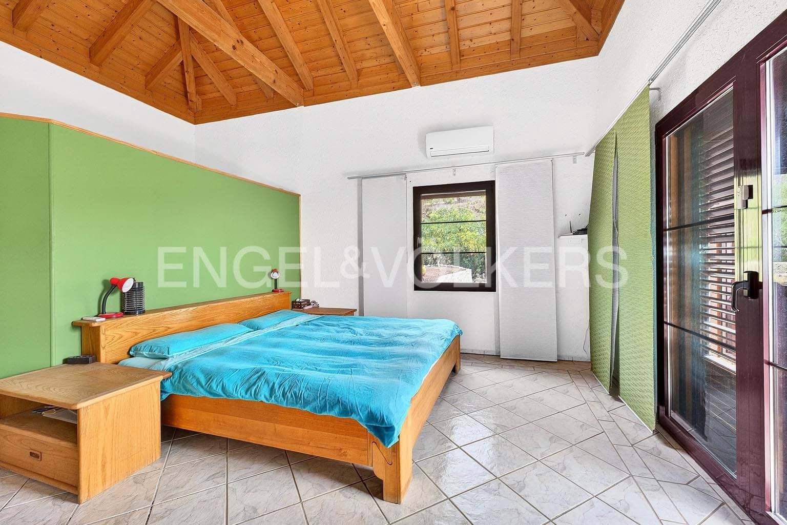 7 makuuhuone Huvila myytävänä paikassa Los Menores mukana uima-altaan 
autotalli - 1 490 000 € (Ref: 9715456)