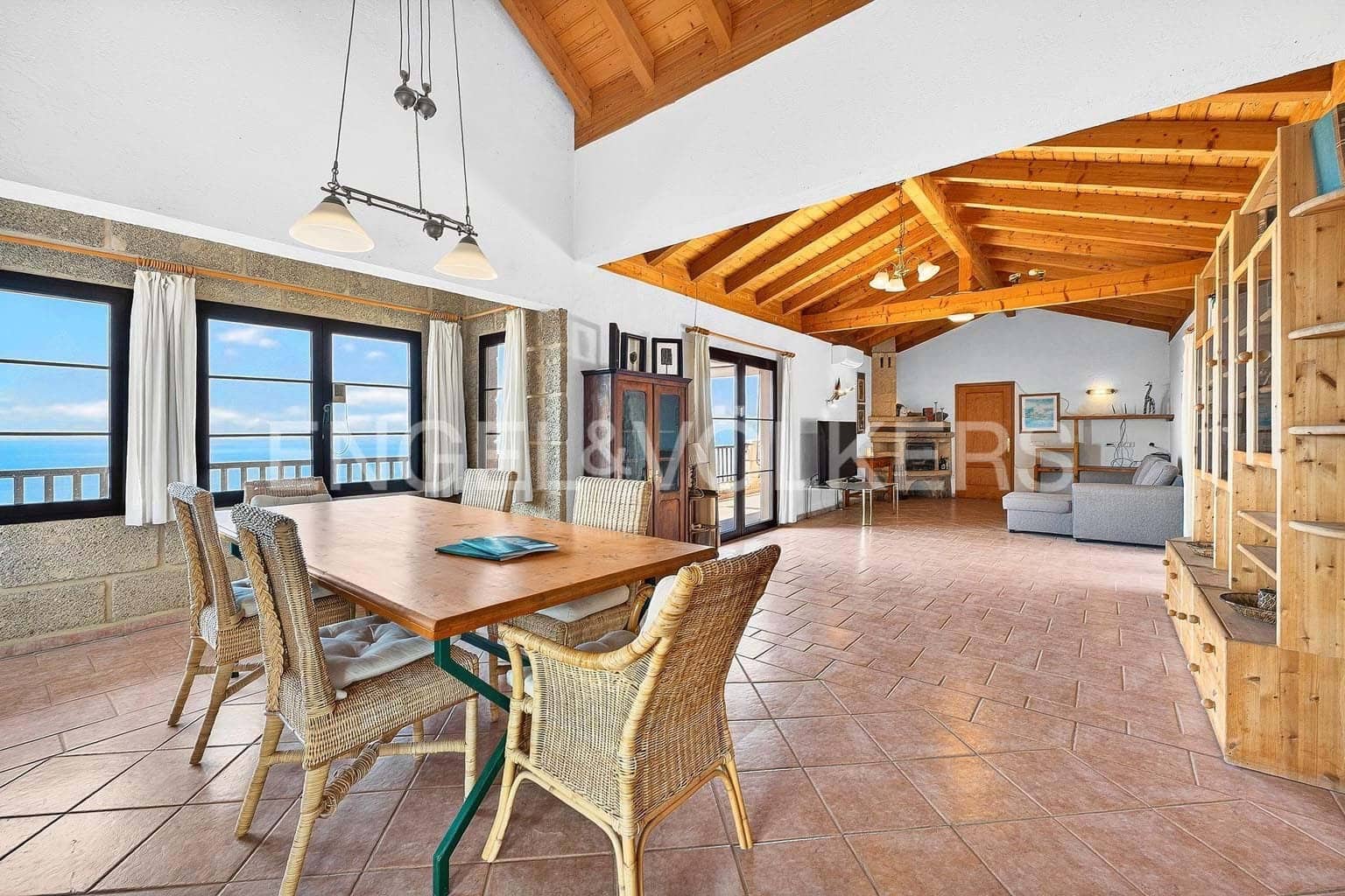 7 makuuhuone Huvila myytävänä paikassa Los Menores mukana uima-altaan 
autotalli - 1 490 000 € (Ref: 9715456)