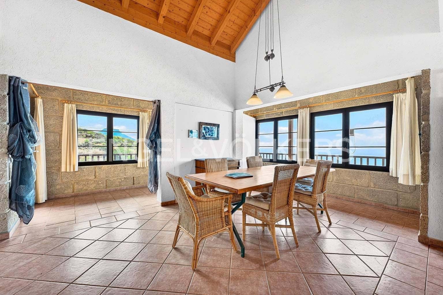 7 makuuhuone Huvila myytävänä paikassa Los Menores mukana uima-altaan 
autotalli - 1 490 000 € (Ref: 9715456)