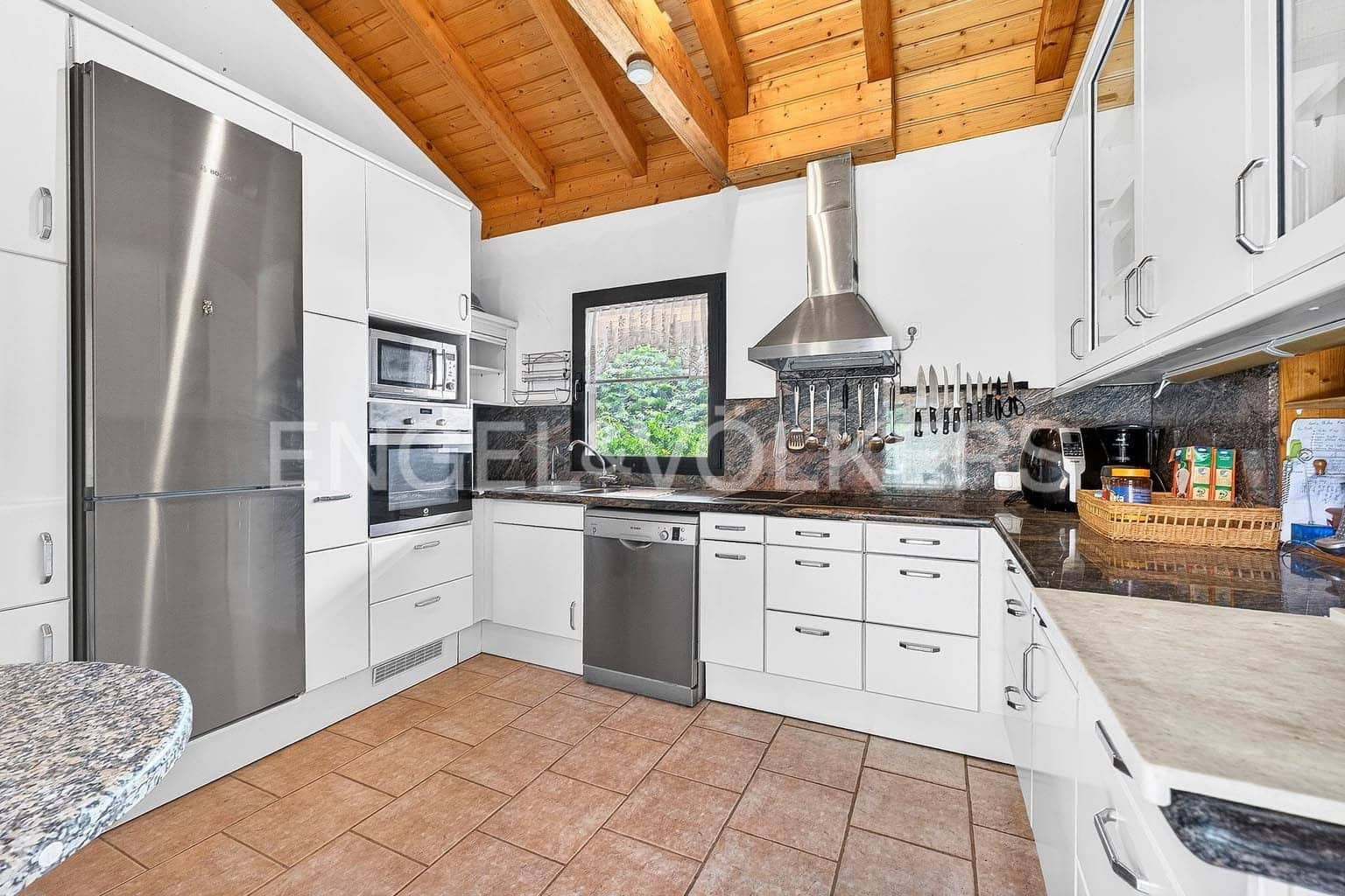 7 makuuhuone Huvila myytävänä paikassa Los Menores mukana uima-altaan 
autotalli - 1 490 000 € (Ref: 9715456)