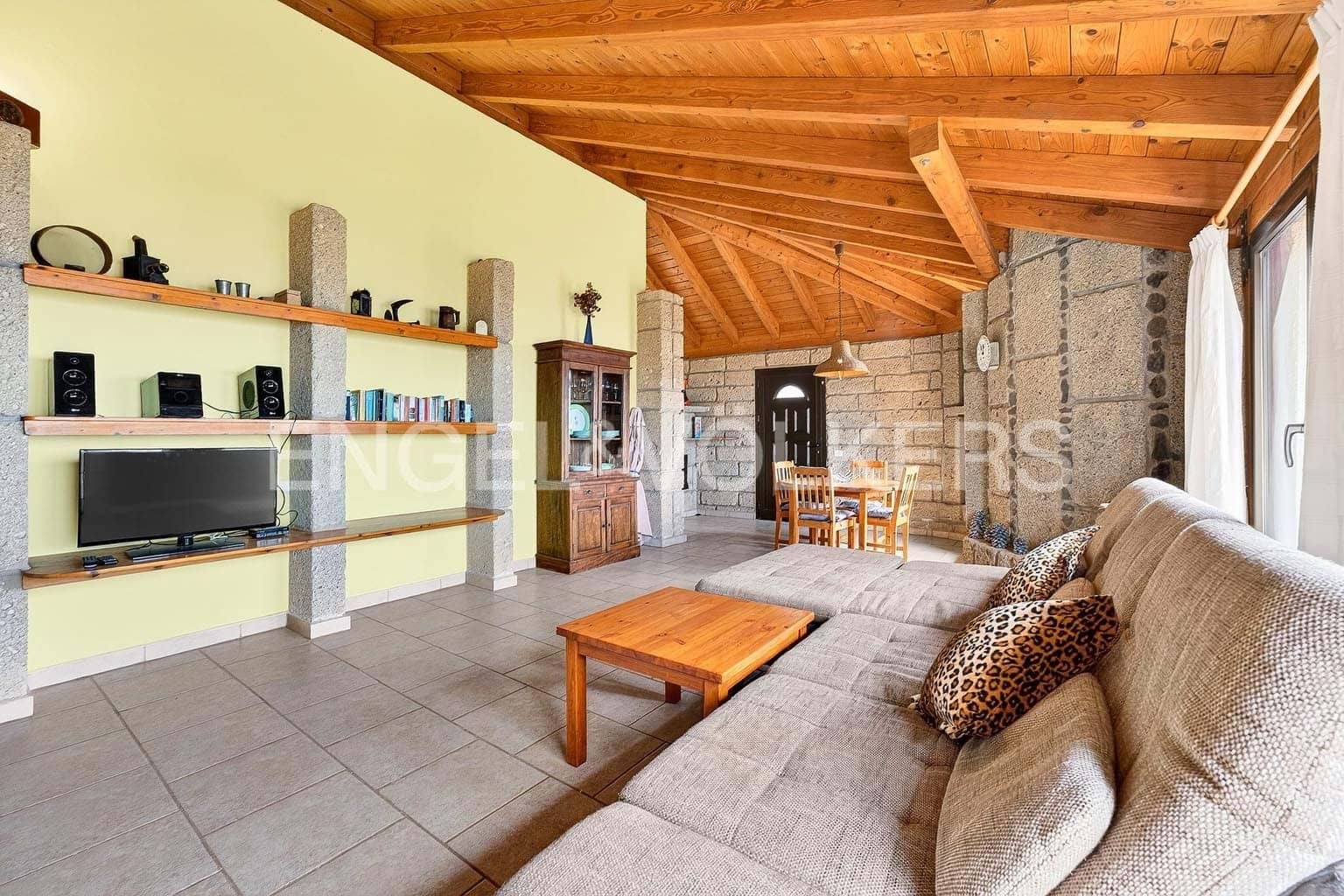 7 makuuhuone Huvila myytävänä paikassa Los Menores mukana uima-altaan 
autotalli - 1 490 000 € (Ref: 9715456)