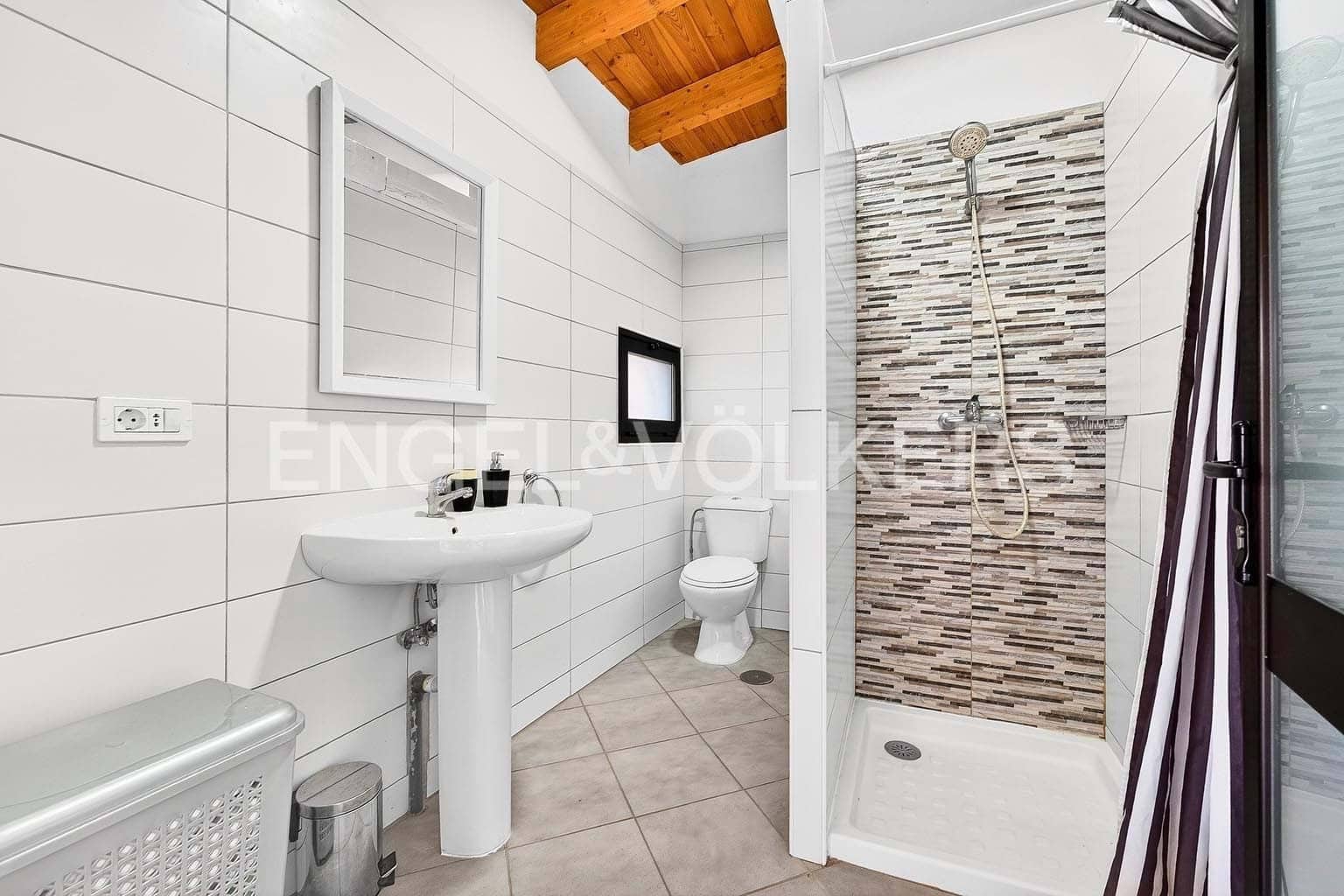 7 makuuhuone Huvila myytävänä paikassa Los Menores mukana uima-altaan 
autotalli - 1 490 000 € (Ref: 9715456)