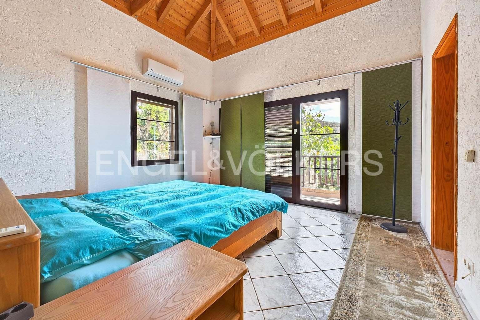 7 makuuhuone Huvila myytävänä paikassa Los Menores mukana uima-altaan 
autotalli - 1 490 000 € (Ref: 9715456)