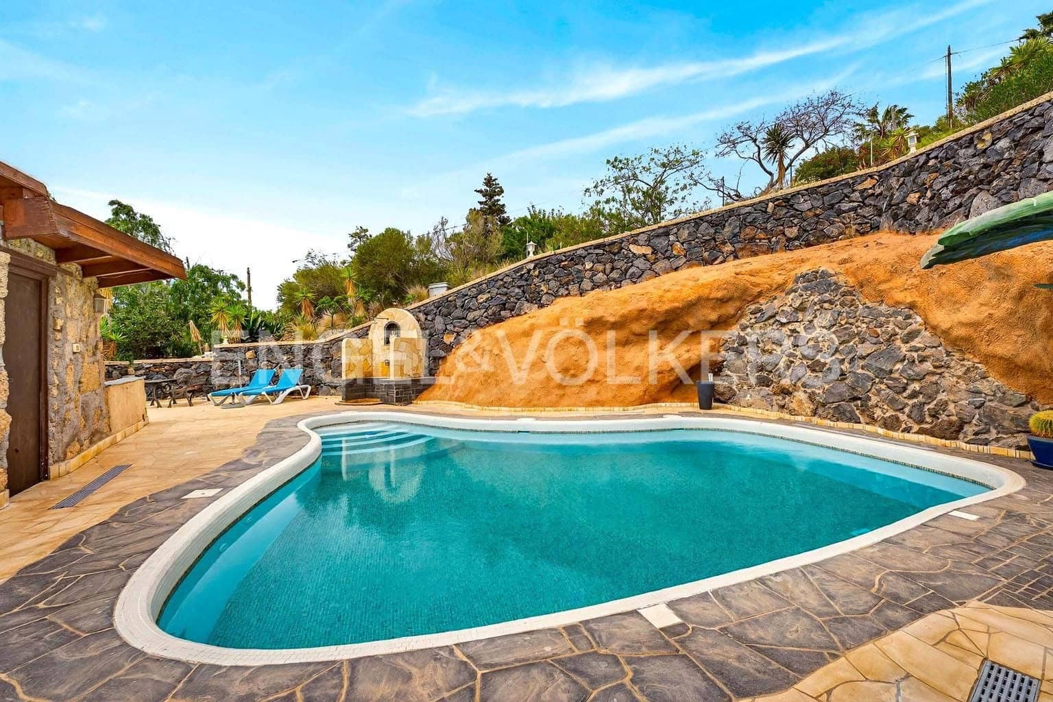 7 makuuhuone Huvila myytävänä paikassa Los Menores mukana uima-altaan 
autotalli - 1 490 000 € (Ref: 9715456)