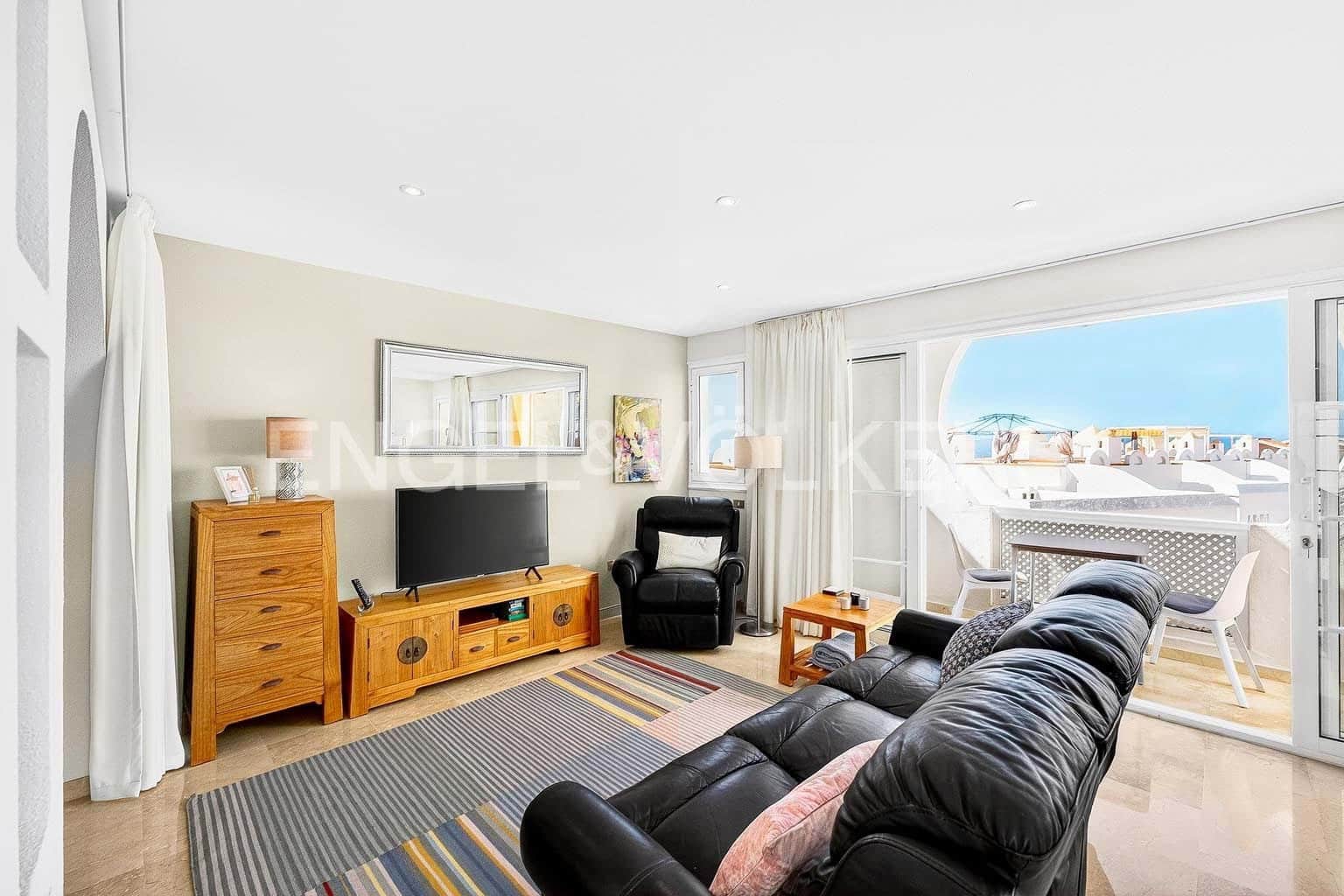 2 bedroom Villa for sale in Callao Salvaje with pool - € 465,000 (Ref: 9736141)