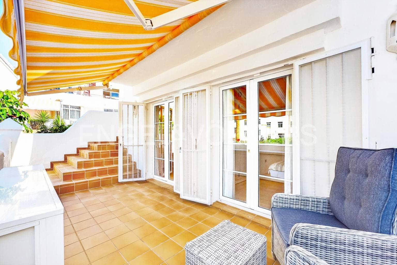 2 bedroom Villa for sale in Callao Salvaje with pool - € 465,000 (Ref: 9736141)