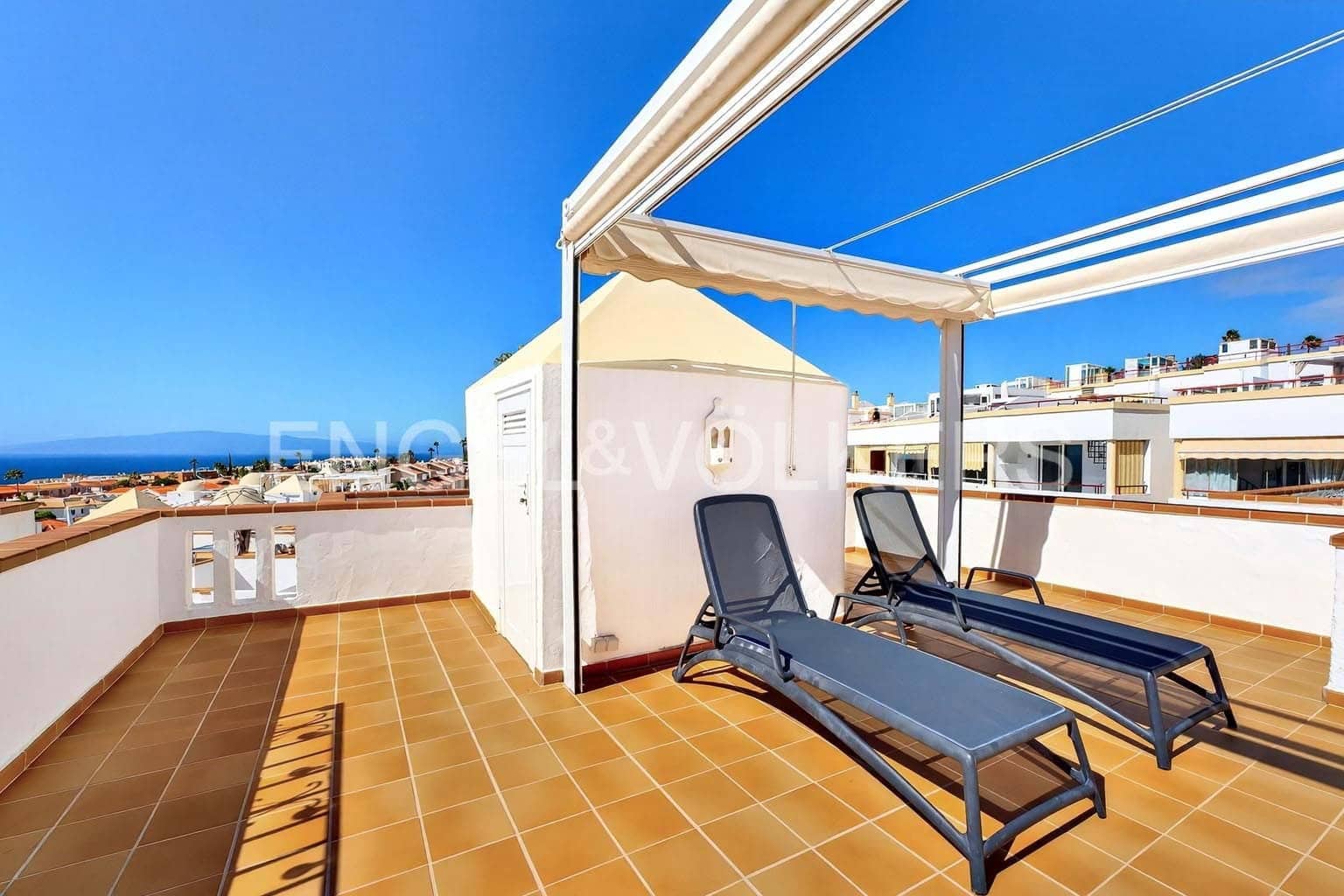 2 bedroom Villa for sale in Callao Salvaje with pool - € 465,000 (Ref: 9736141)