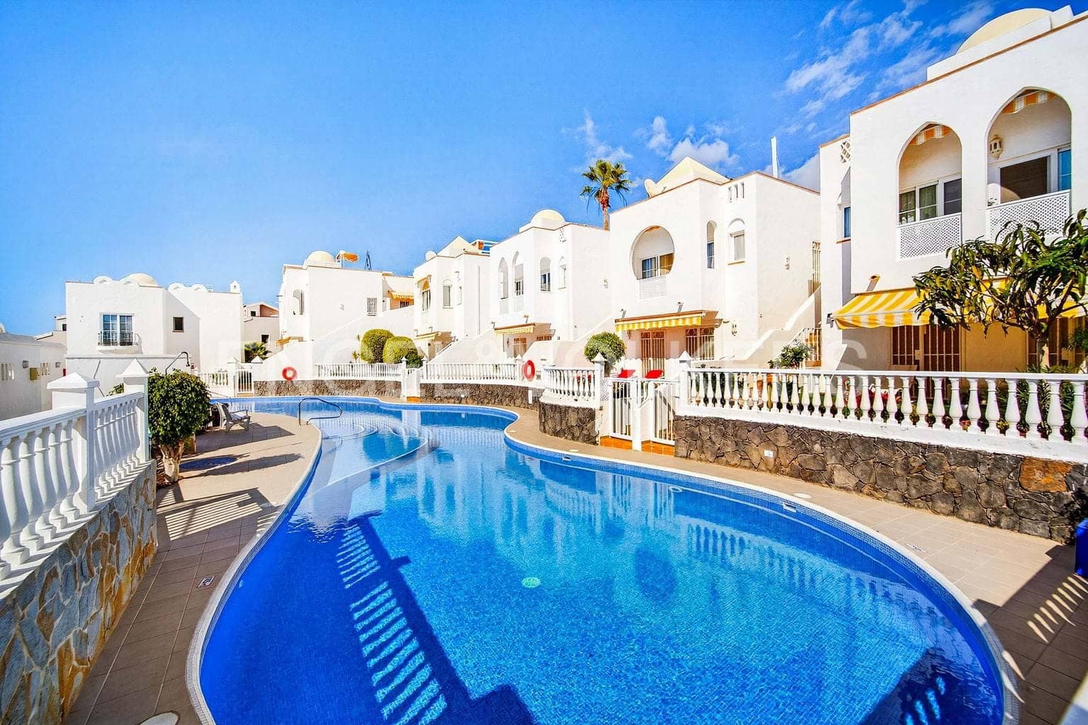 2 bedroom Villa for sale in Callao Salvaje with pool - € 465,000 (Ref: 9736141)