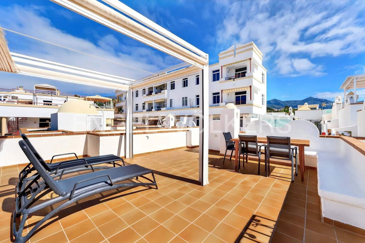 2 bedroom Villa for sale in Callao Salvaje with pool - € 465,000 (Ref: 9736141)