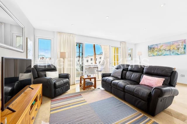 Chalet de 2 habitaciones en Callao Salvaje, Adeje en venta con piscina - 465.000 € (Ref: 9736141)