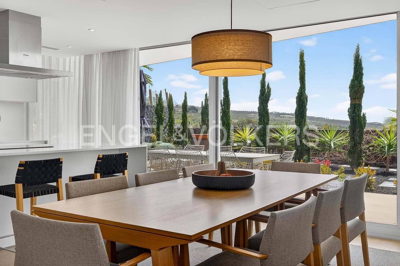 3 soveværelse Villa til salg i Guia de Isora med swimmingpool garage - € 1.850.000 (Ref: 9748400)