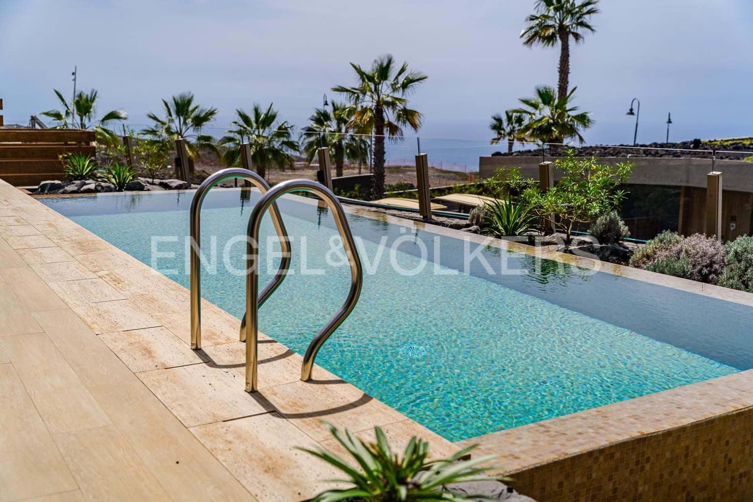 3 soveværelse Villa til salg i Guia de Isora med swimmingpool garage - € 1.850.000 (Ref: 9748400)