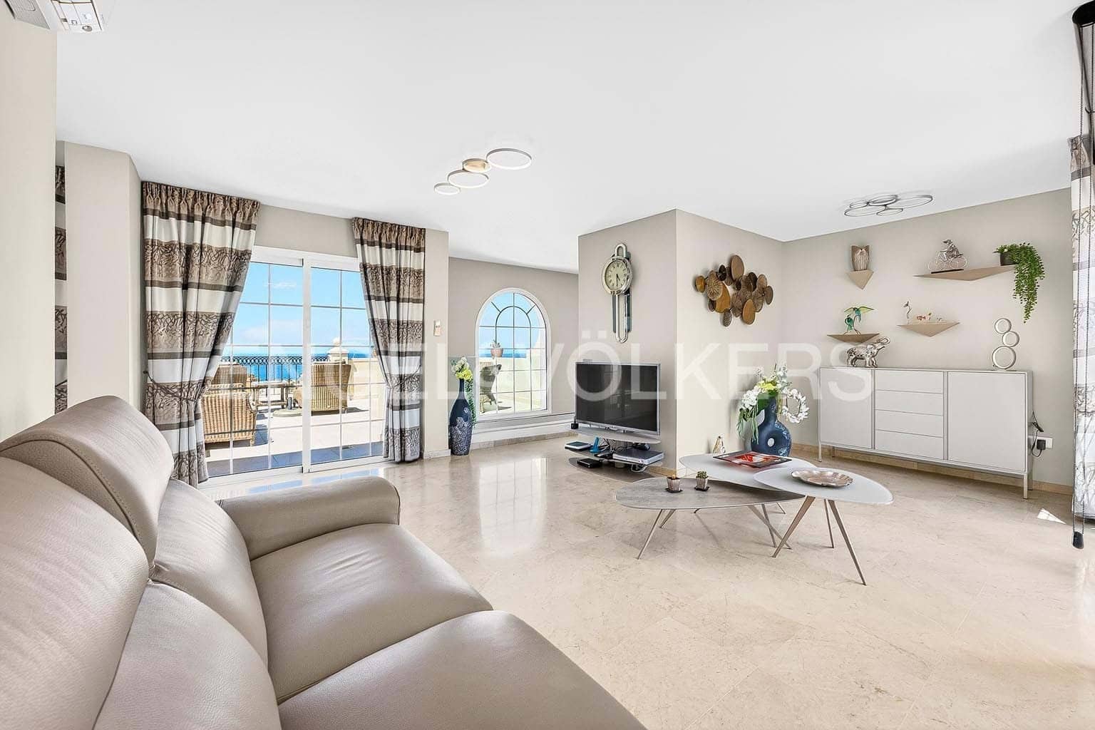 4 slaapkamer Villa te koop in Palm-Mar met zwembad - € 889.000 (Ref: 9760091)