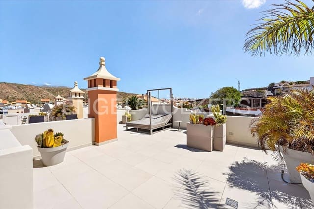 4 slaapkamer Villa te koop in Palm-Mar, Arona met zwembad - € 889.000 (Ref: 9760091)