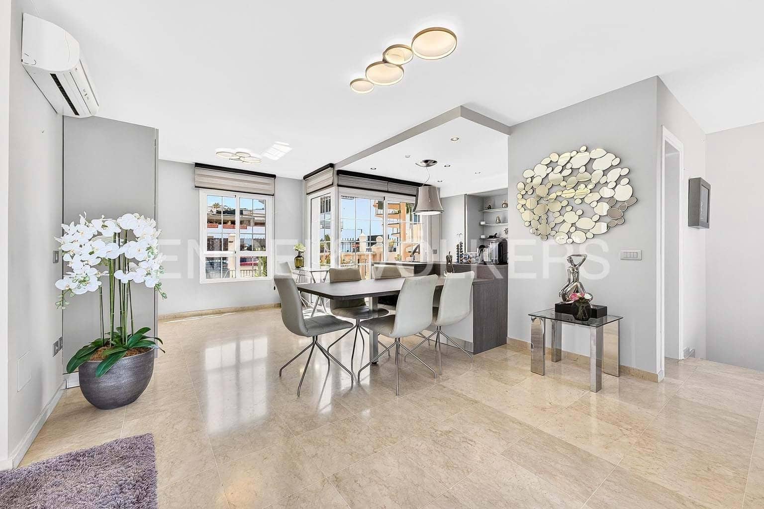 4 slaapkamer Villa te koop in Palm-Mar met zwembad - € 889.000 (Ref: 9760091)