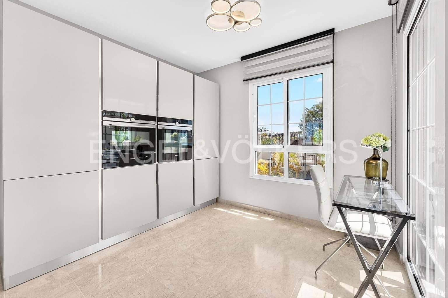 4 slaapkamer Villa te koop in Palm-Mar met zwembad - € 889.000 (Ref: 9760091)