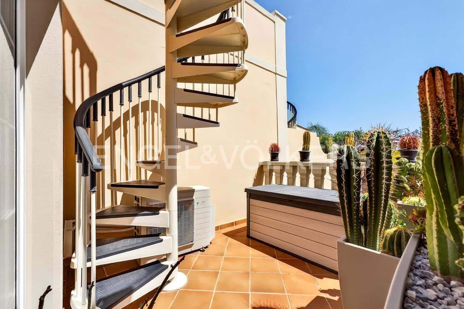 4 slaapkamer Villa te koop in Palm-Mar met zwembad - € 889.000 (Ref: 9760091)