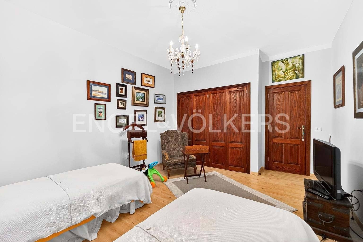 6 bedroom Villa for sale in Chayofa - € 998,000 (Ref: 9769947)