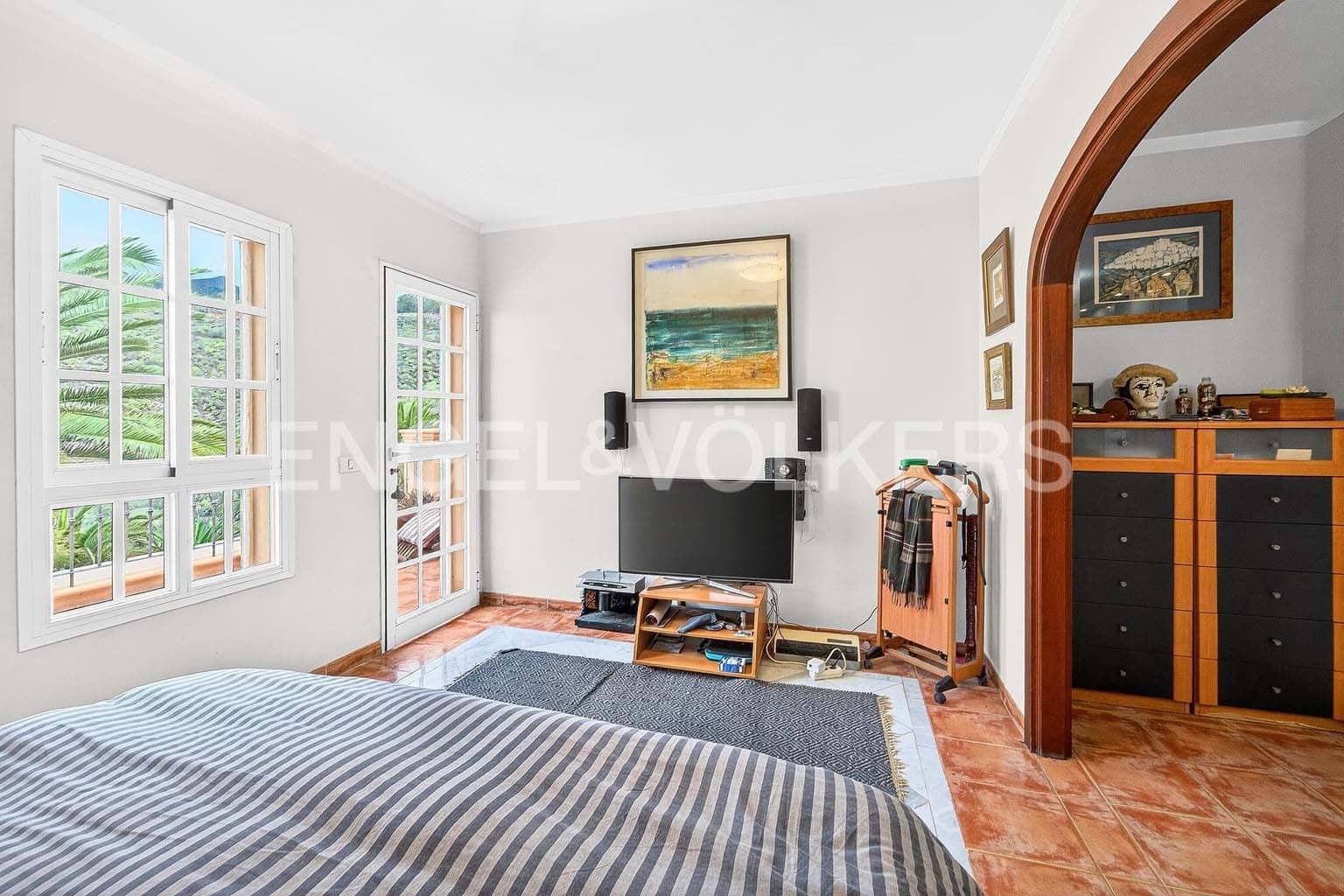 6 bedroom Villa for sale in Chayofa - € 998,000 (Ref: 9769947)