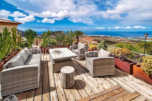 6 bedroom Villa for sale in Chayofa, Arona - € 998,000 (Ref: 9769947)