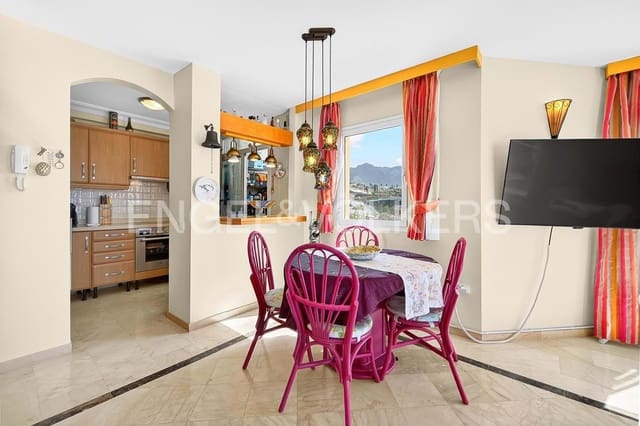 3 soveværelse Lejlighed til salg i La Caleta, Valverde med swimmingpool garage - € 780.000 (Ref: 9769948)