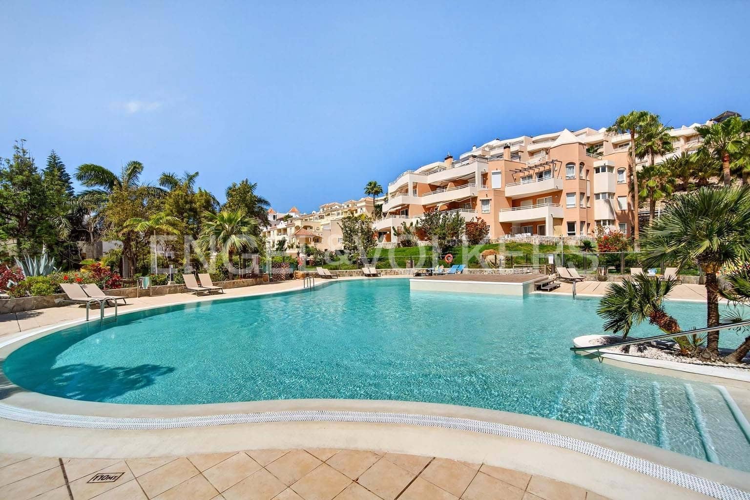 3 bedroom Apartment for sale in La Caleta with pool garage - € 780,000 (Ref: 9769948)