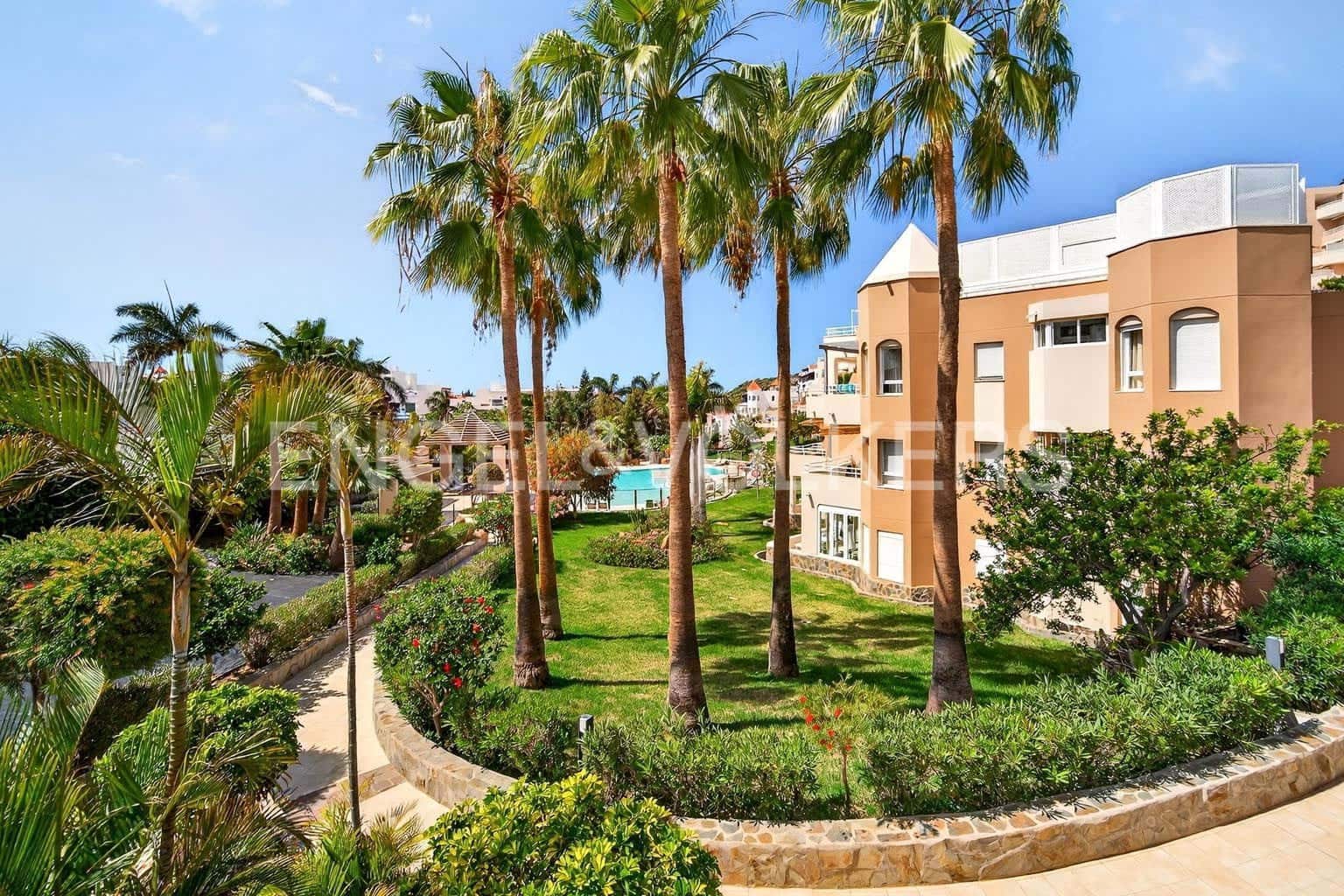 3 bedroom Apartment for sale in La Caleta with pool garage - € 780,000 (Ref: 9769948)