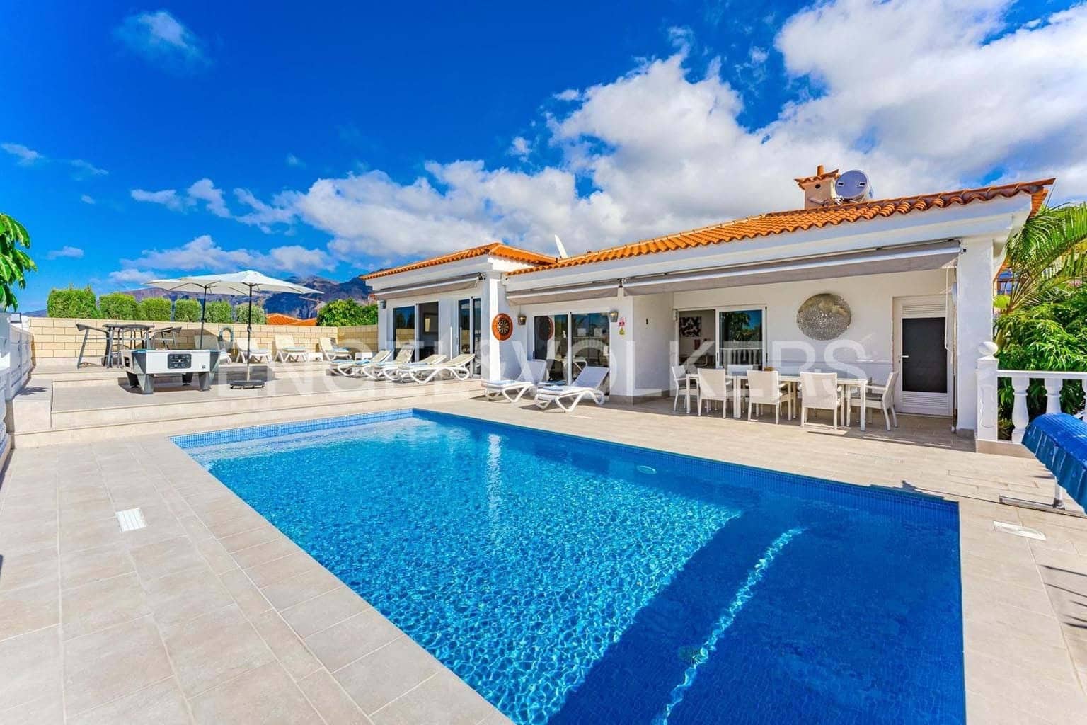 6 chambre Villa/Maison à vendre à Playa de la Arena avec piscine garage - 1 280 000 € (Ref: 9809397)