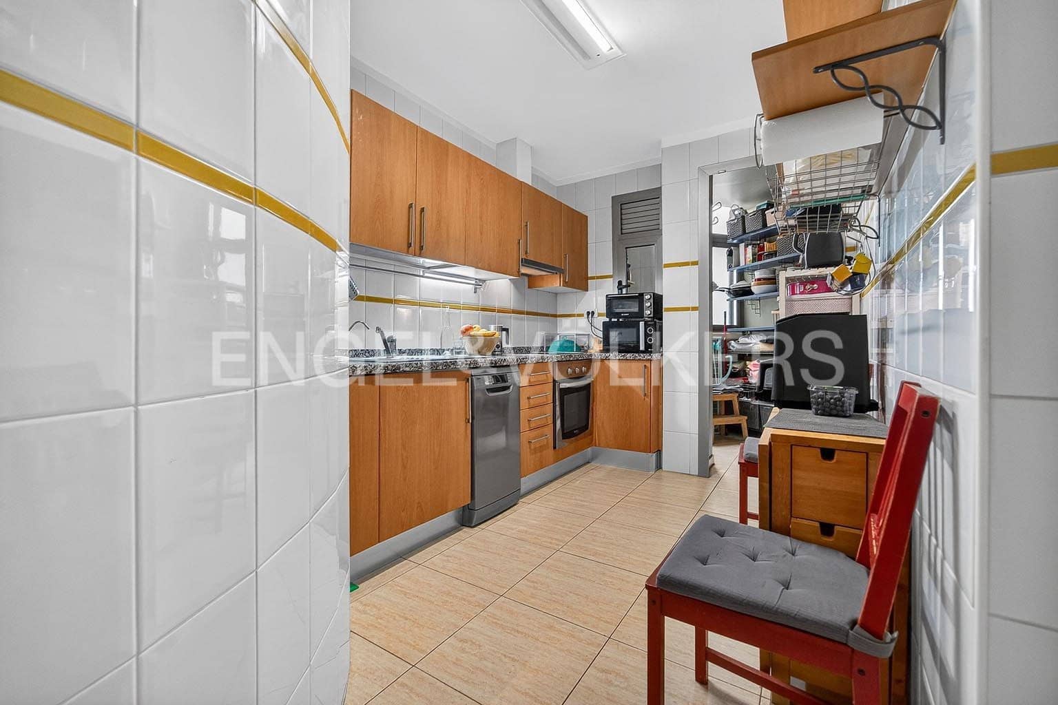 2 bedroom Apartment for sale in El Medano - € 299,000 (Ref: 9831973)