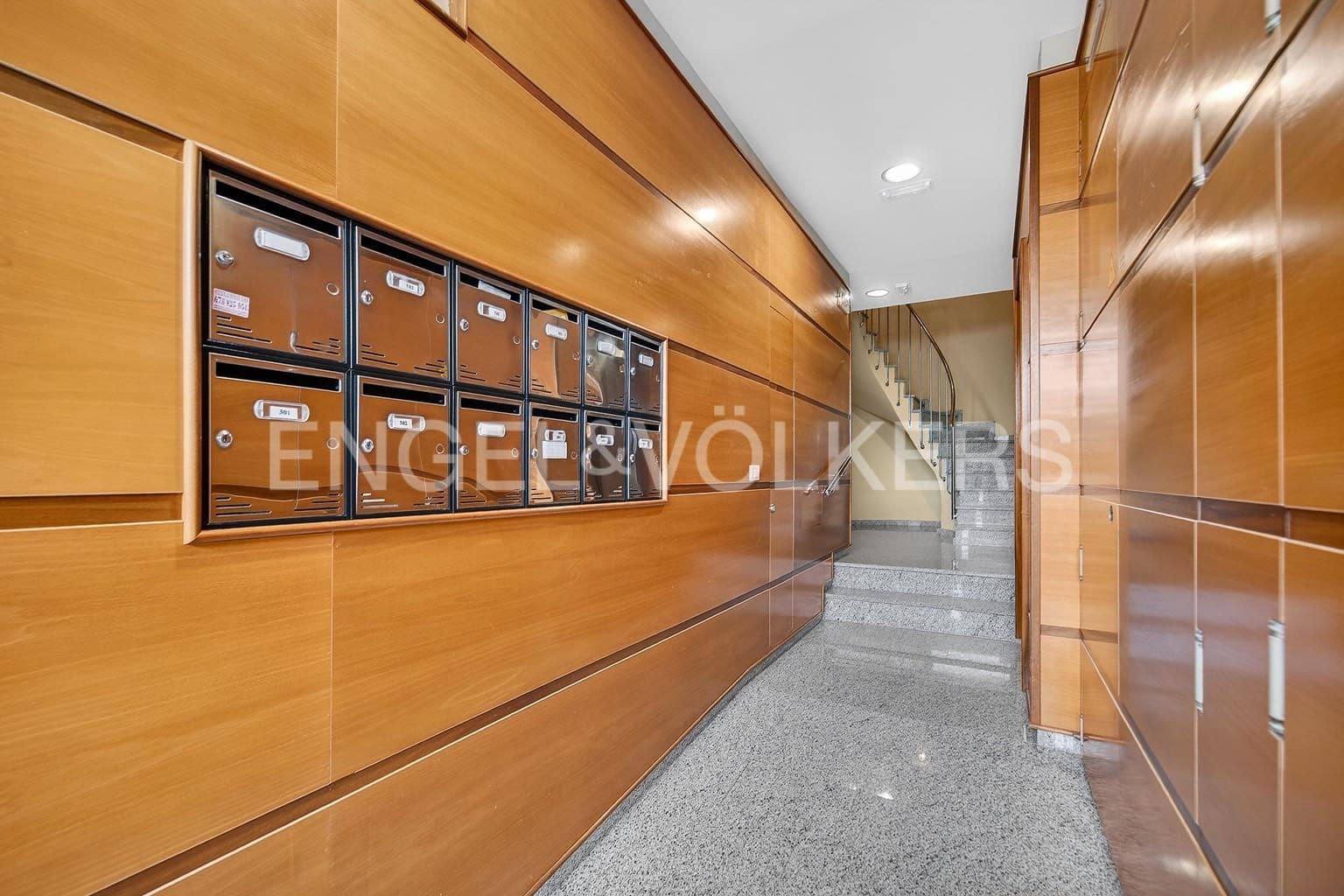 2 bedroom Apartment for sale in El Medano - € 299,000 (Ref: 9831973)