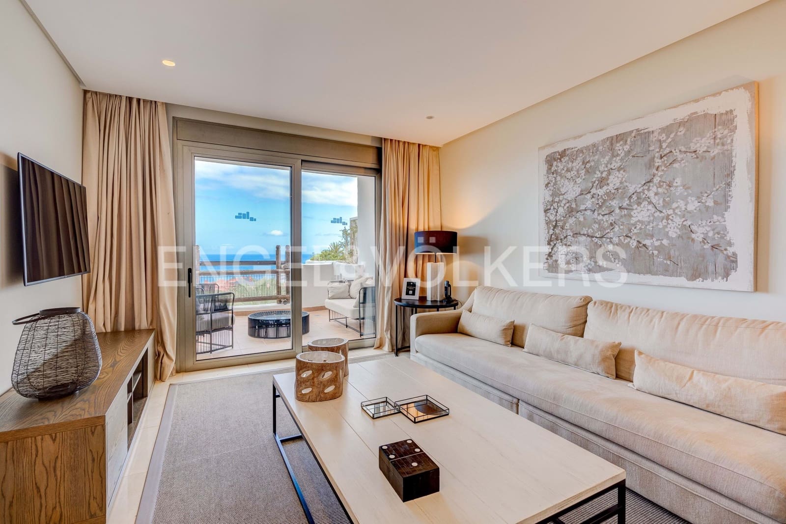 4 bedroom Apartment for sale in Guia de Isora with pool garage - € 2,200,000 (Ref: 9867459)